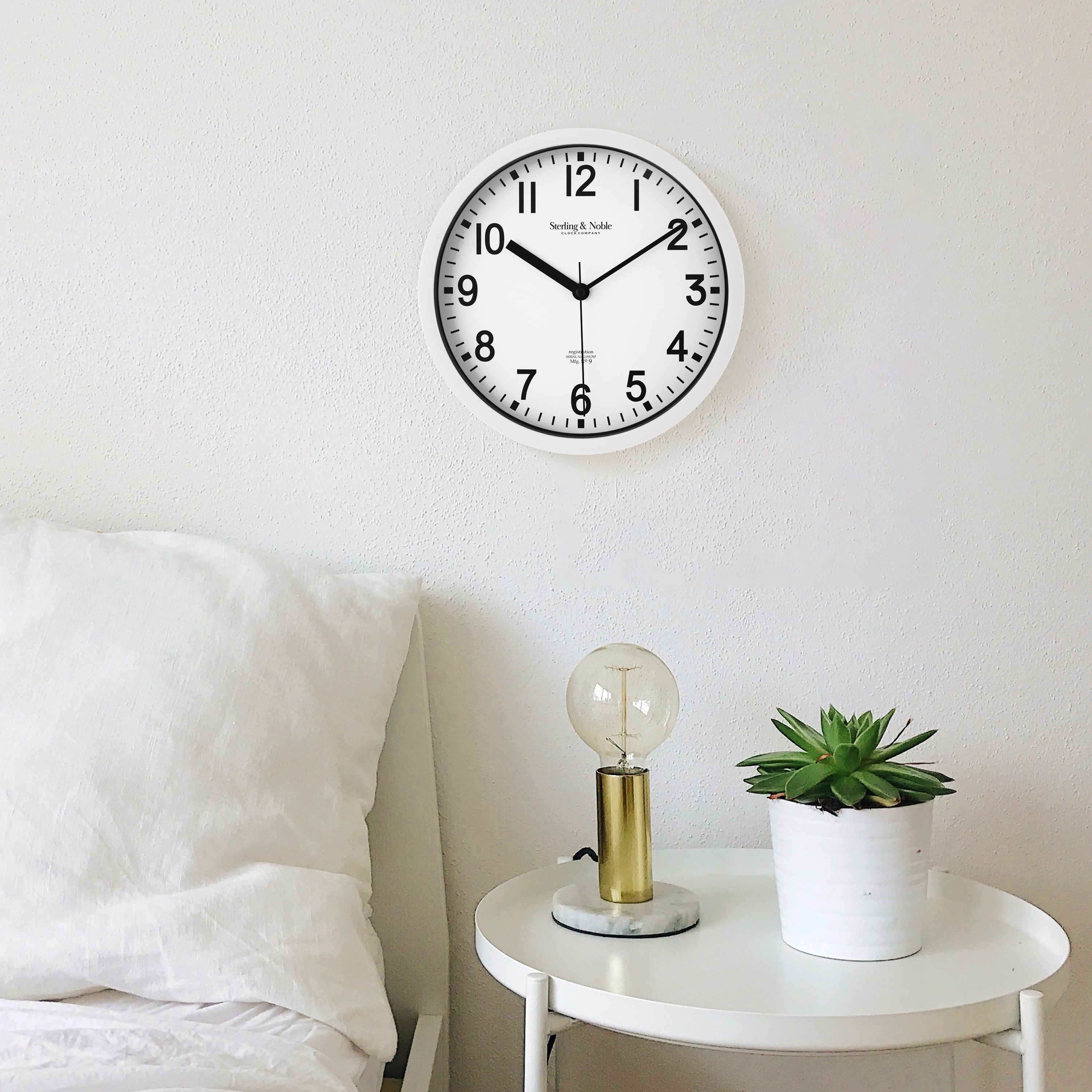 Mainstays Basic Indoor 8.78" Black Analog Round Modern Wall Clock